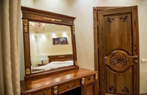 Chernovtsy Hotel | Panskiy Dvir