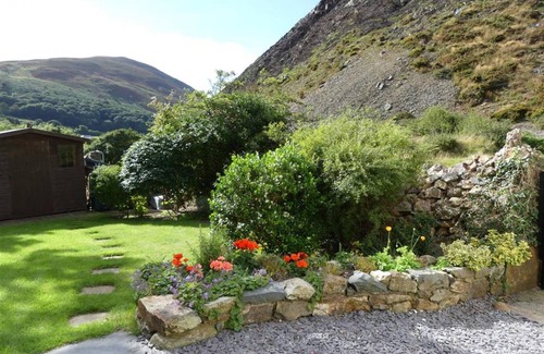 Penmaenmawr Cottage | Pant Glas - Two Bedroom Cottage, Sleeps 2
