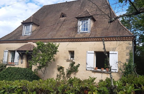 Cenac-et-Saint-Julien House | Pantaine, House sleeps 7 (+ 2 children + 1 baby), 3 bedrooms, large garden terrace