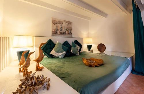 Rione V Ponte Apartment | Pantheon Splendid Flat with Terrace