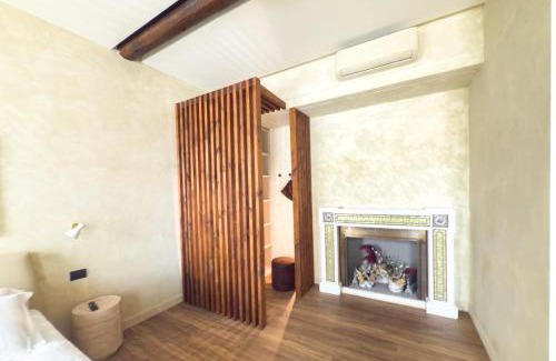 Rione V Ponte Apartment | Pantheon Urbes Collection
