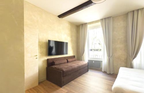 Rione V Ponte Apartment | Pantheon Urbes Collection