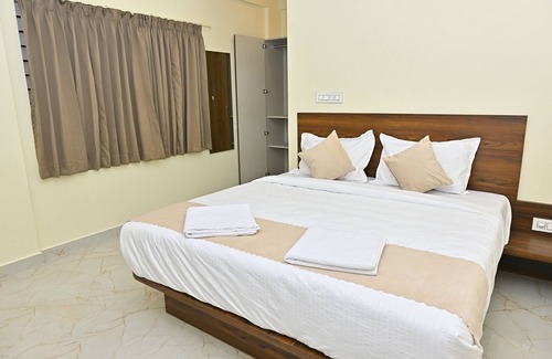Chikkajala Hotel | Panvith Suits