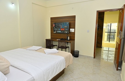 Chikkajala Hotel | Panvith Suits