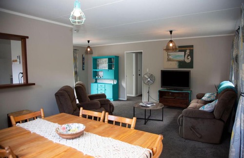 Papamoa Beach House | Papamoa beach bach