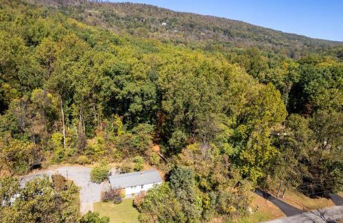 Afton House | Papas Cottage Near Wineries And Scenic Trails