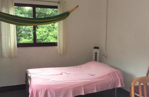 Mahe Island House | PAPAYAS SELF catering ROOM