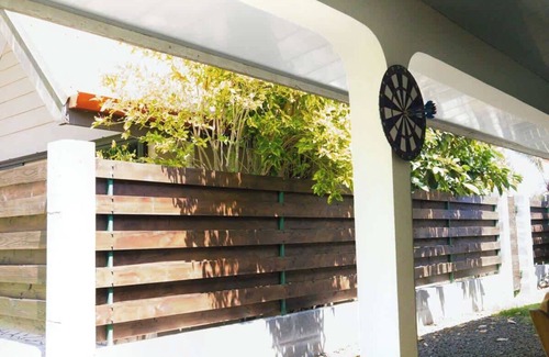 Tiarei House | Papen's bungalow Summ