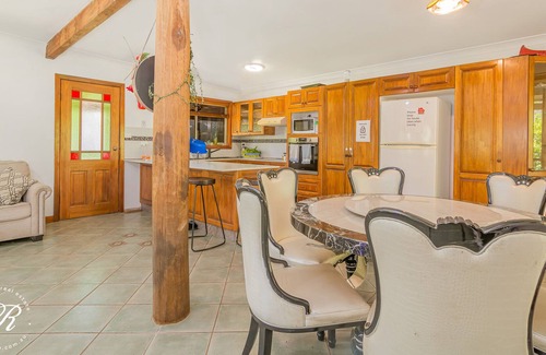 Booral Cottage | Paperbark - A tranquil eco-friendly rural retreat with privacy and a pool.
