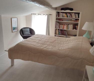 Mauze-sur-le-Mignon House | Papillon de la peroterie