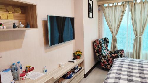 Pekayon Jaya Apartment | Papilukas Room Grand Kamala Lagoon - Studio West