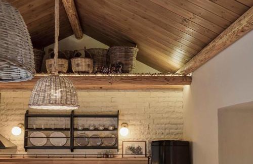 Pemonia House | Pappon Homestead