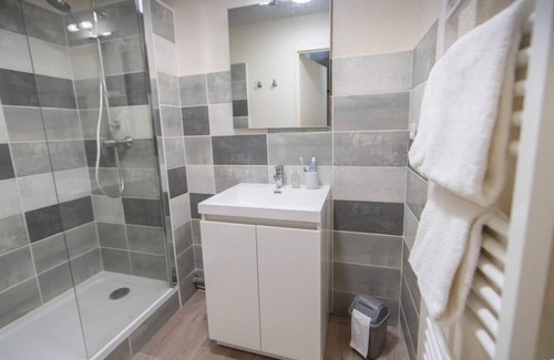 Saint-Colomban-des-Villards Apartment | Parking, tv, 33-38m², Saint Colomban des Villards
