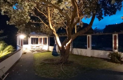 Faial House | Paraíso Resiliente