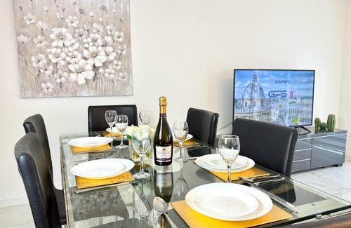 Oxford Apartment | Paradigm House, Luxury 2-Bedroom Apartment 3, Free Parking, Oxford