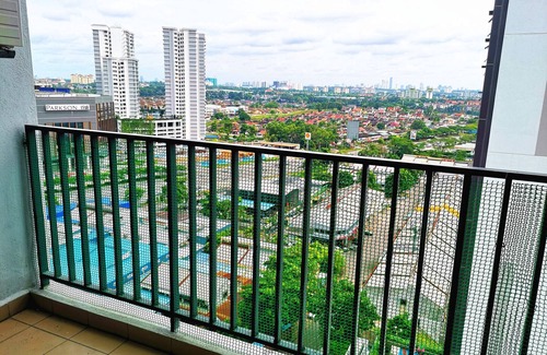 Taman Tampoi Indah Apartment | Paradigm mall ,Sutera mall