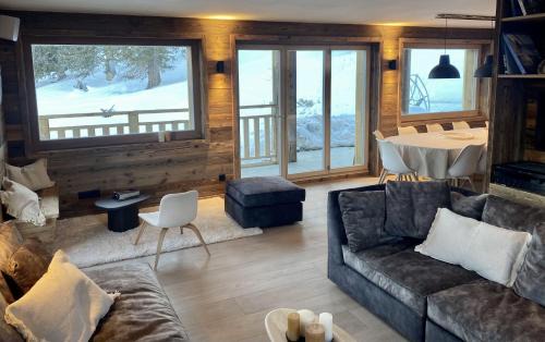 Vex Ski Chalet | Paradis Perdu SKI IN & QUIET chalet 14 personnes