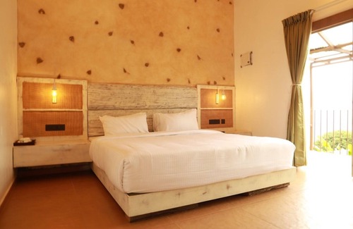 Elappara Hotel | Paradisa Nature Resort