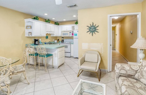 Miramar Beach Condo | Paradise at Miramar - Walk to the beach and resort pool!