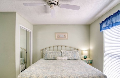 Miramar Beach Condo | Paradise at Miramar - Walk to the beach and resort pool!
