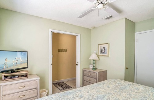 Miramar Beach Condo | Paradise at Miramar - Walk to the beach and resort pool!