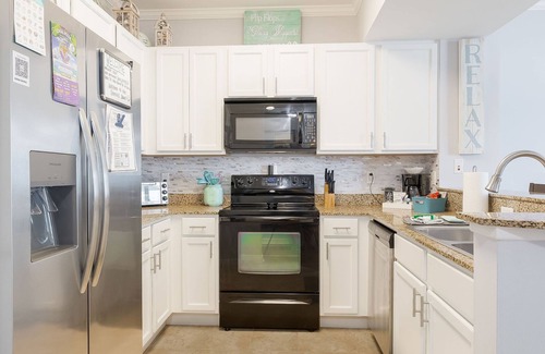 Fort Walton Beach - Destin Condo | Paradise at the Palms Overlooks the Gorgeous Pool deck with a Gulf View!
