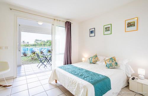 Deshaies House | Paradise Bay