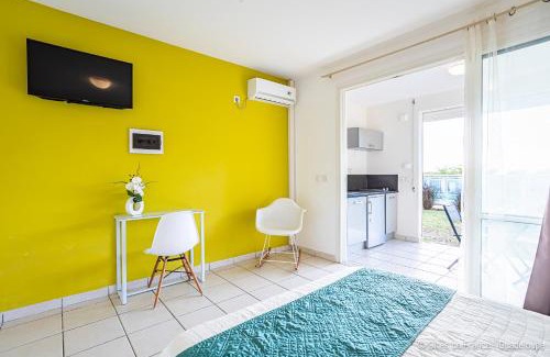 Deshaies House | Paradise Bay