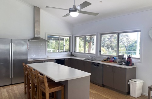 Paradise Beach House | Paradise Beach - Eco, Family, and Pet Friendly House