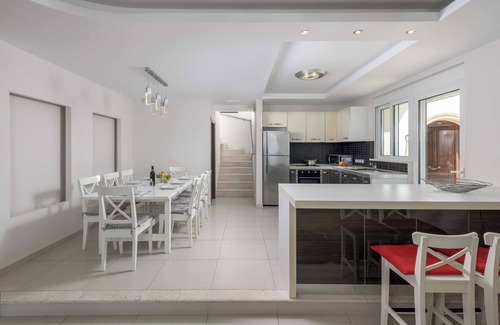 Kiotari Villa | Paradise Beach I - Three Bedroom Villa, Sleeps 6