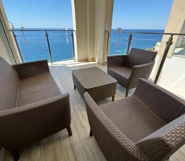 Dobra Voda Apartment | Paradise beachfront view 2
