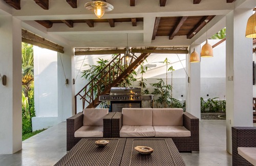 Dickwella Villa | Paradise Cove- Beach Front Villa with Infinity Pool