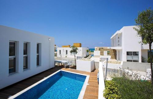 Paphos Villa | Paradise Cove Luxurious Beach Villas Marine 1 Bedroom Villa
