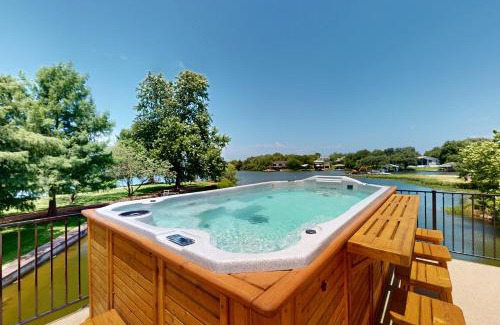 Granite Shoals House | Paradise Cove