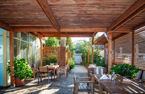 Pardina Hotel | Paradise Delta House