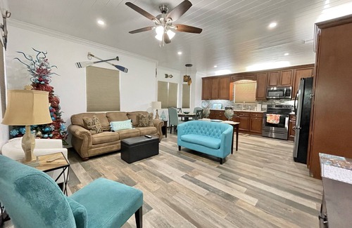 Spanish Wells House | Paradise Found,GREAT LOCATION,free golfcart, dishwasher, sup, kayak, rain water