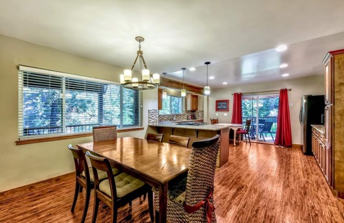 Tahoe Paradise House | Paradise Found - Stunning Forest Views, Pets, Hot Tub, Games