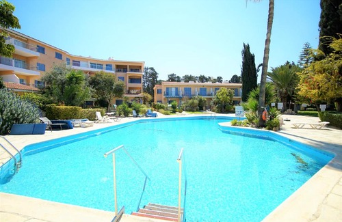 Universal Apartment | Paradise Gardens 3 Block B 205