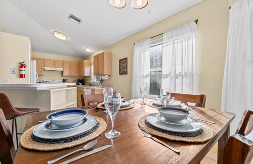 Indialantic House | Paradise Getaway Townhome - 3/2 - Walk to the Beach