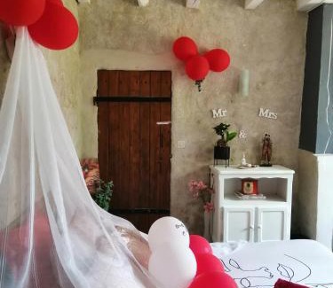 Ferolles Bed & Breakfast | Paradise Grand Jardin et Terrasse 2 chambres