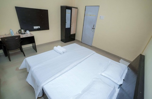 Vadgaon Budruk Hotel | Paradise Homestay - Lodging and Boarding