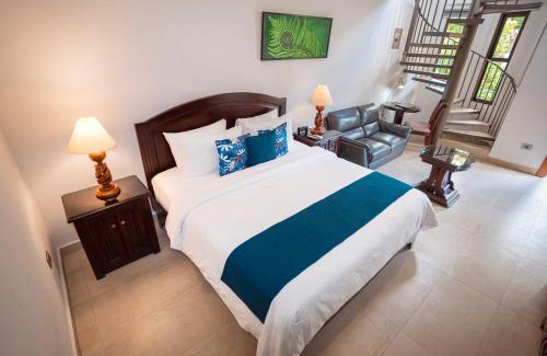 Arenal Hot Springs Hotel | Paradise Hot Springs - Thermal Water & Volcano Views