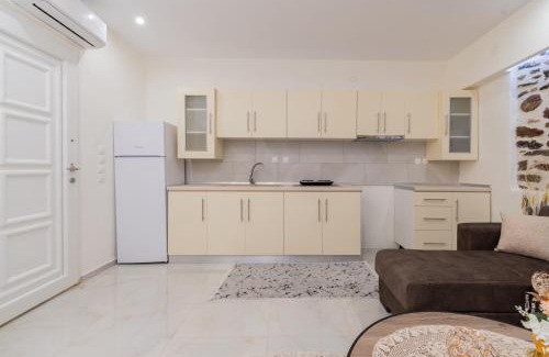 Paradhisos Apartment | Paradise House