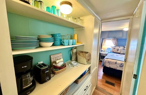 Nettles Island House | Paradise in this immaculate 2 bed 1 Bath 1978 beach bungalow.
