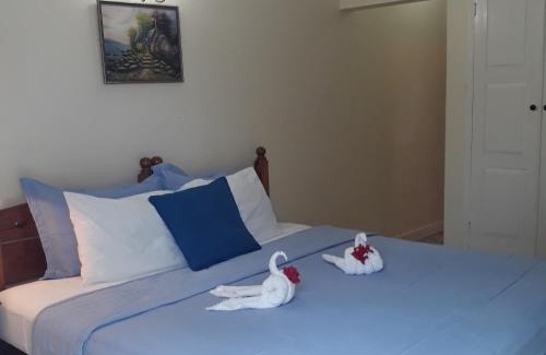 Snow Hill Hotel | Paradise Inn