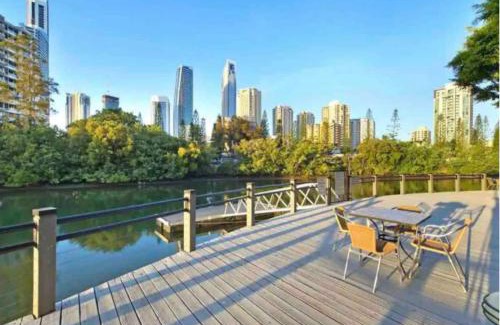 Surfers Paradise Apartment | Paradise Island Resort & Gardens - Gold Coast Surfers Paradise