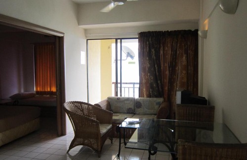 Taman Haji Zainal Apartment | Paradise Lagoon Apartment