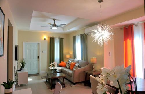 Lucea House | Paradise Oasis at Oceanpointe - pool and free parking