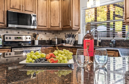 Largo House | Paradise Oasis Heated Pool+Games & Arcade