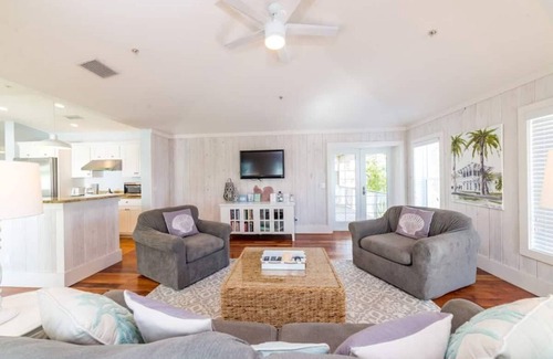 Anna Maria House | Paradise on Pine in Anna Maria